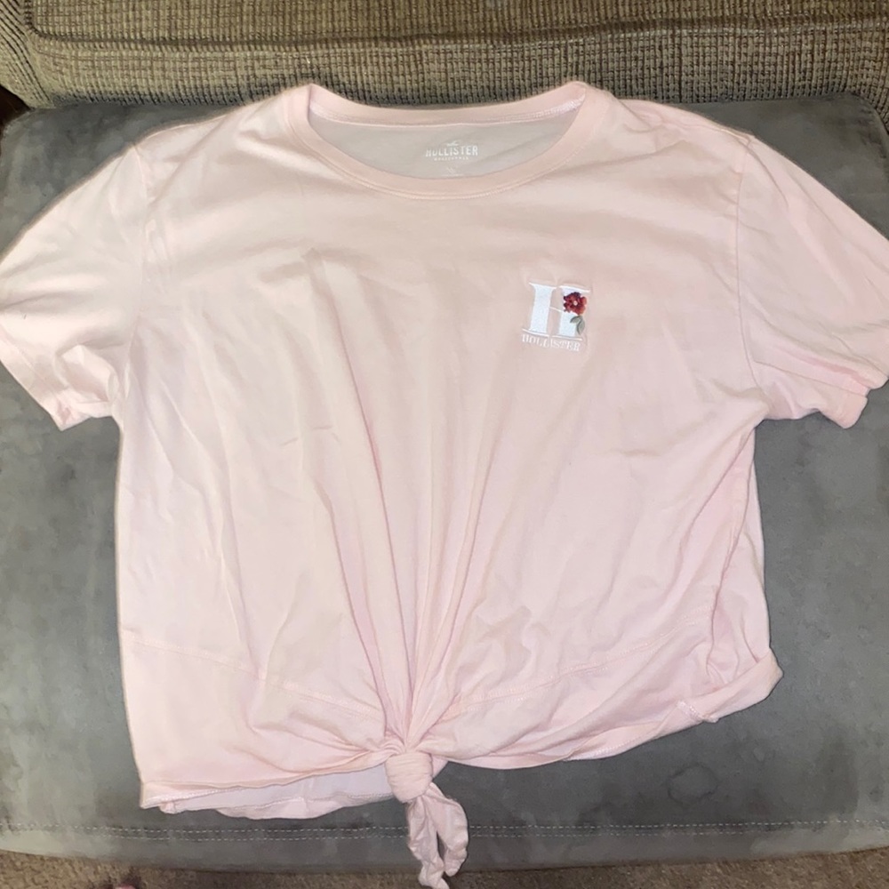 Hollister Cropped Tee